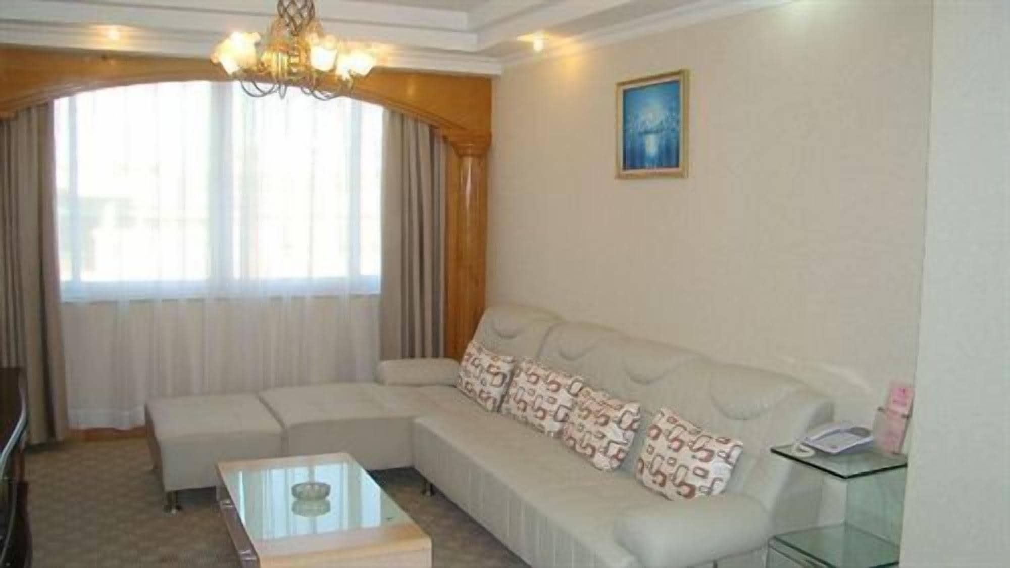 The Overseas Chinese Building Hotel Shenzhen Extérieur photo